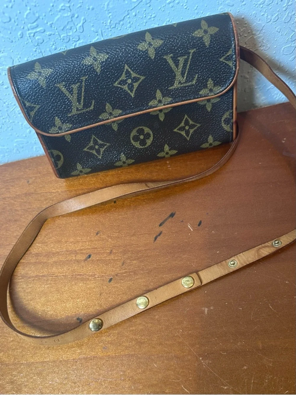 Louis Vuitton Monogram Pochette Florentine XS